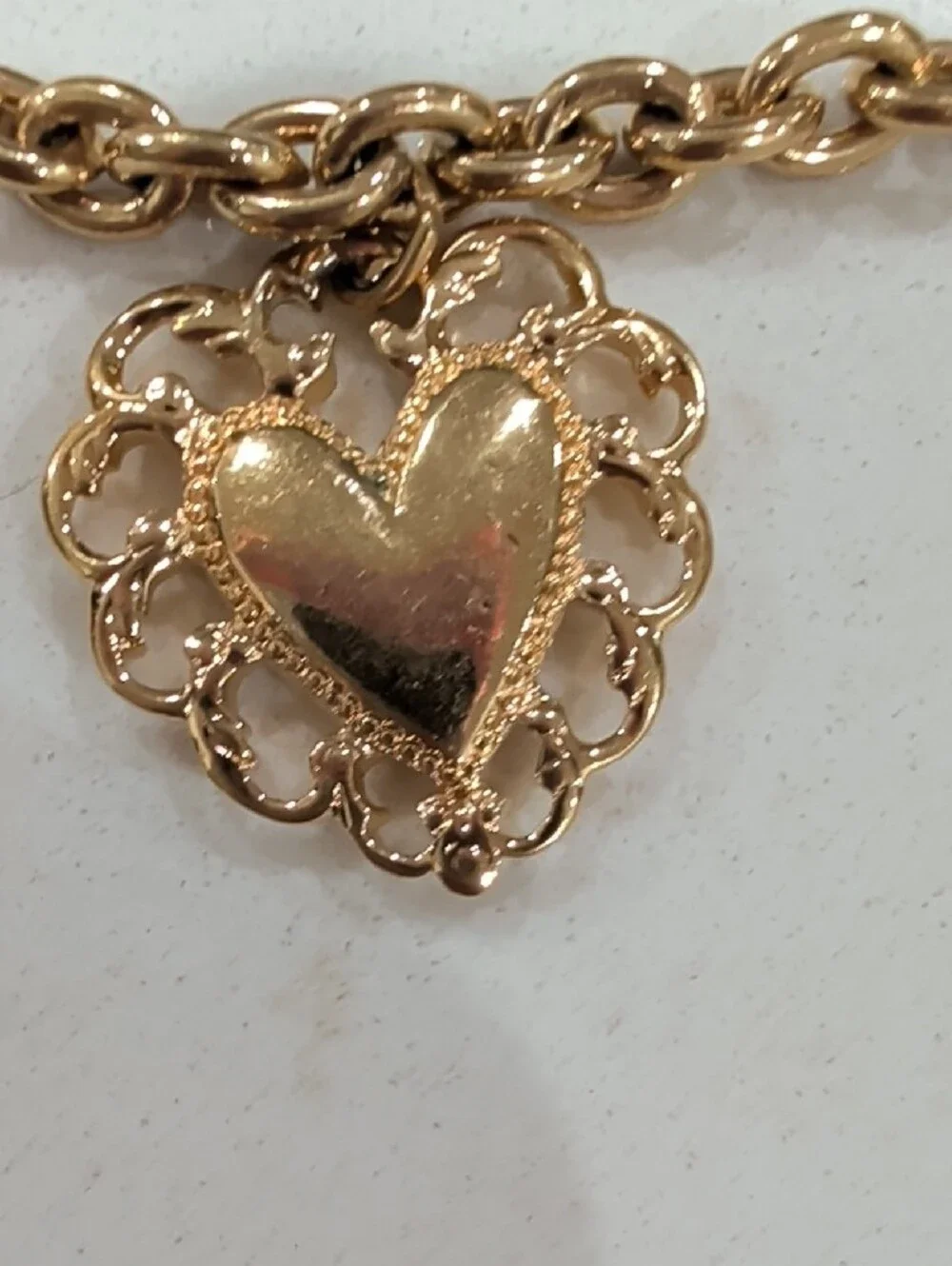 Avon classic gold